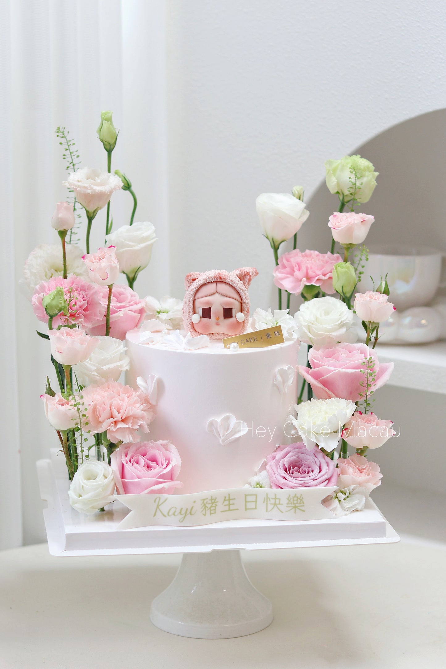 翻糖Cry baby 粉紅貓貓鮮花花園蛋糕