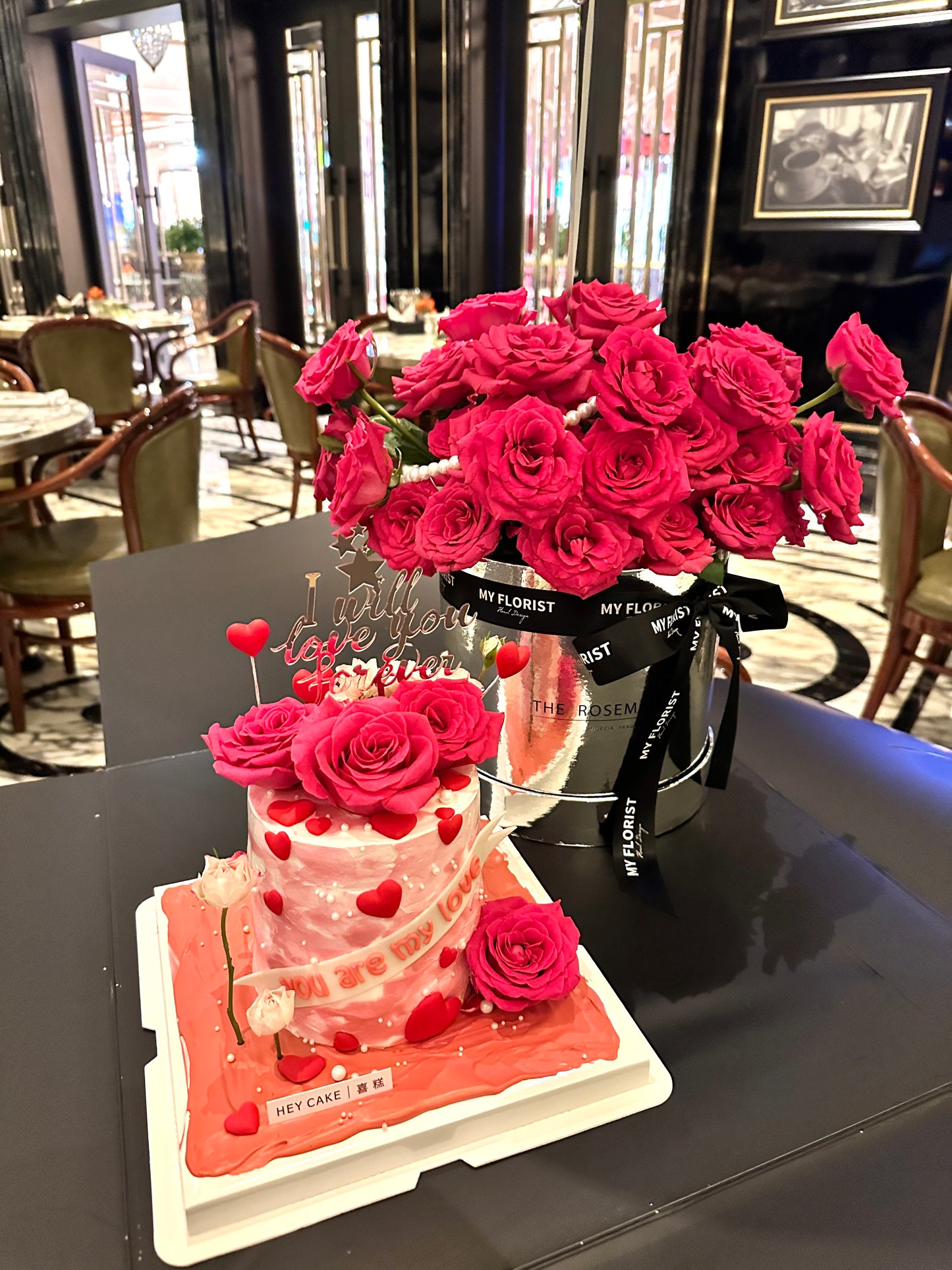 Love U 愛心鮮花蛋糕 (花盒和蛋糕)