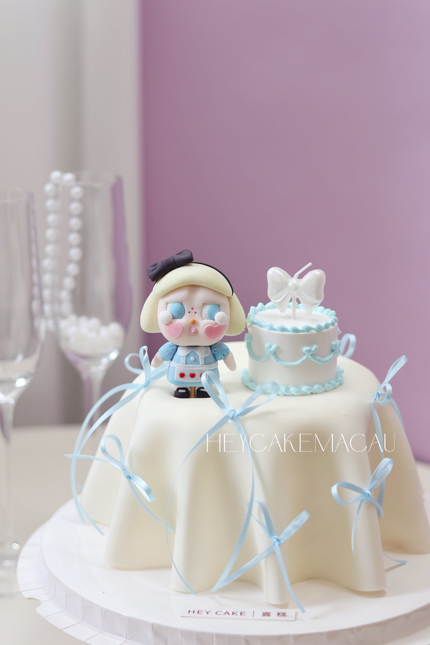翻糖Cry baby 愛麗絲桌布蛋糕
