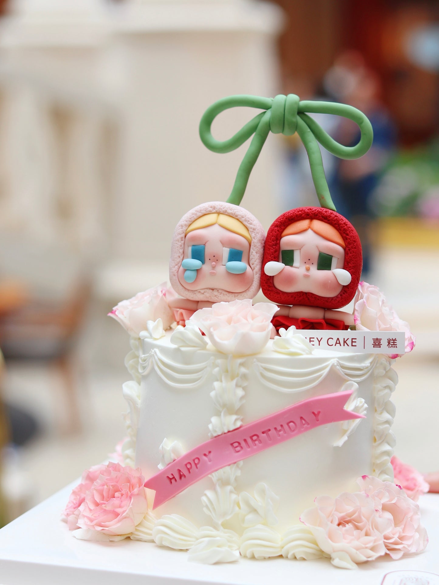 翻糖Cry baby 車厘子鮮花蛋糕