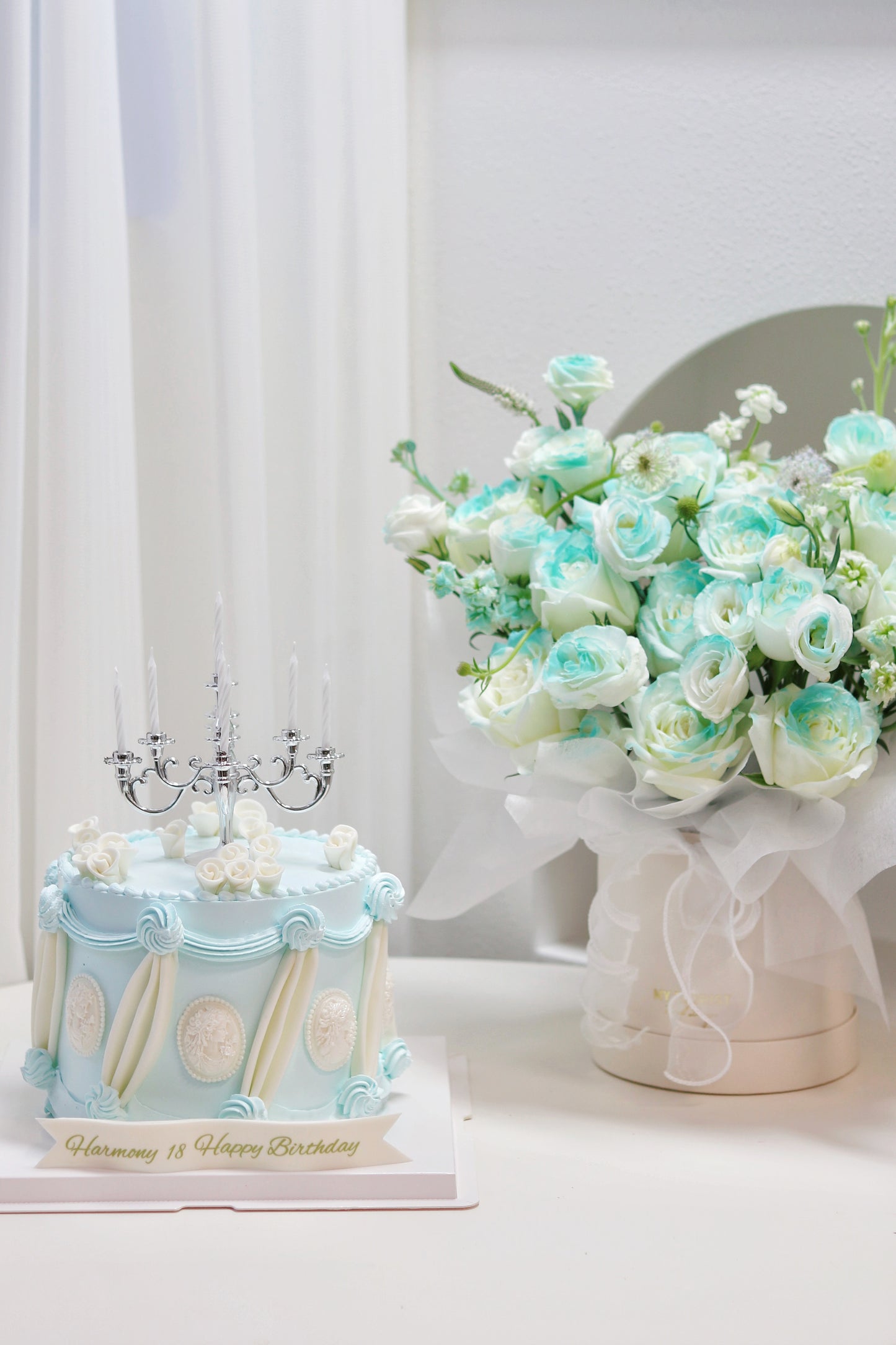 Tiffany blue 香榭麗舍燭台蛋糕